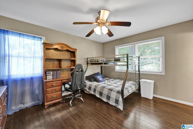 944 REEDWOOD LANE, Birmingham, AL 35235
