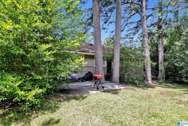 944 REEDWOOD LANE, Birmingham, AL 35235