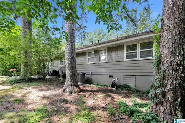 944 REEDWOOD LANE, Birmingham, AL 35235