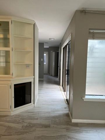 2458 Country Club Drive, Pearland, TX 77581