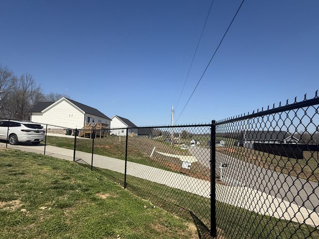 1016 Northside Dr, Dickson, TN 37055