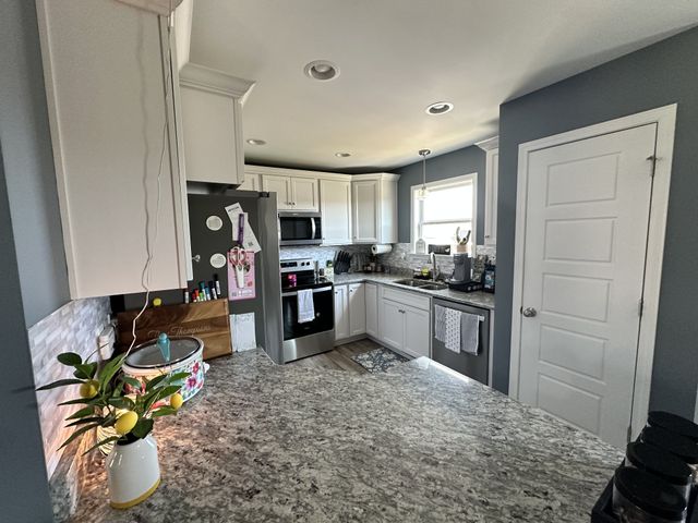 1016 Northside Dr, Dickson, TN 37055