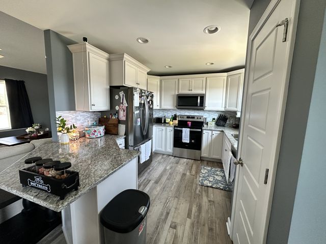 1016 Northside Dr, Dickson, TN 37055