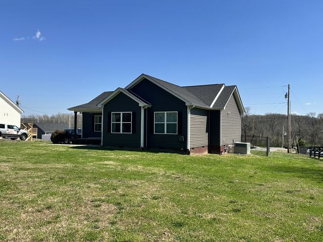 1016 Northside Dr, Dickson, TN 37055