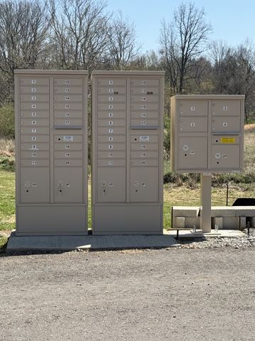 1016 Northside Dr, Dickson, TN 37055