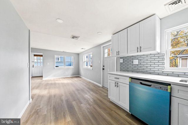 408 W 3RD AVE, Runnemede, NJ 08078