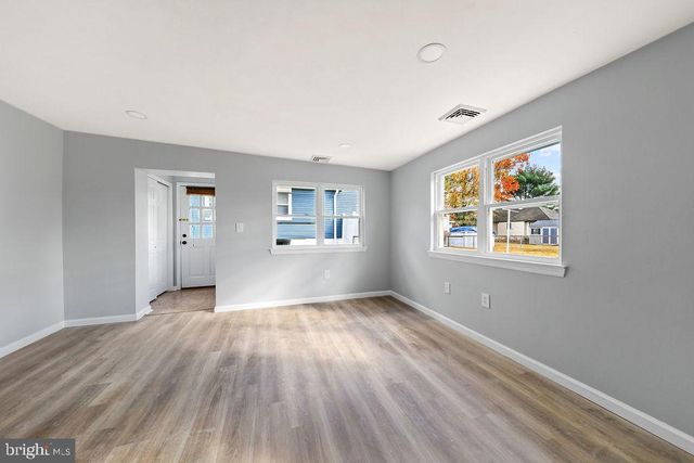 408 W 3RD AVE, Runnemede, NJ 08078