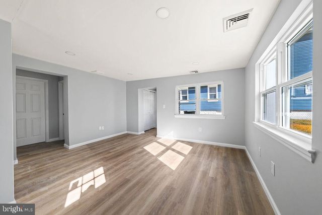 408 W 3RD AVE, Runnemede, NJ 08078