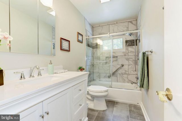 6222 ROCKHURST RD, Bethesda, MD 20817