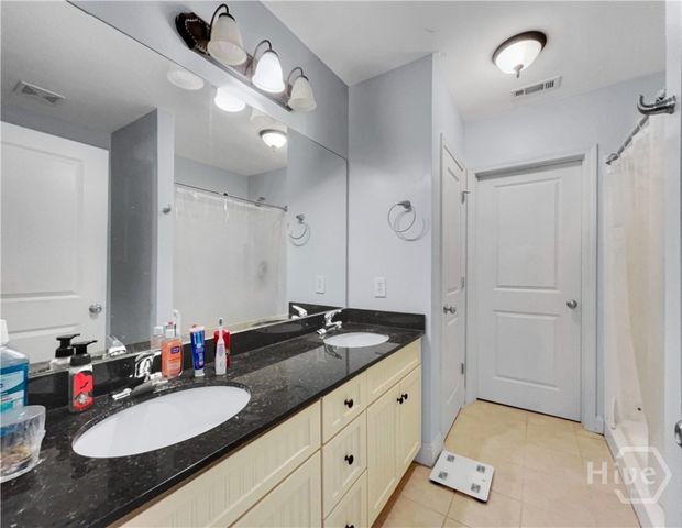 200 Rivergrove Parkway A8, Athens, GA 30605