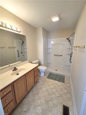 1545 Bradley Road, Pinnacle, NC 27043