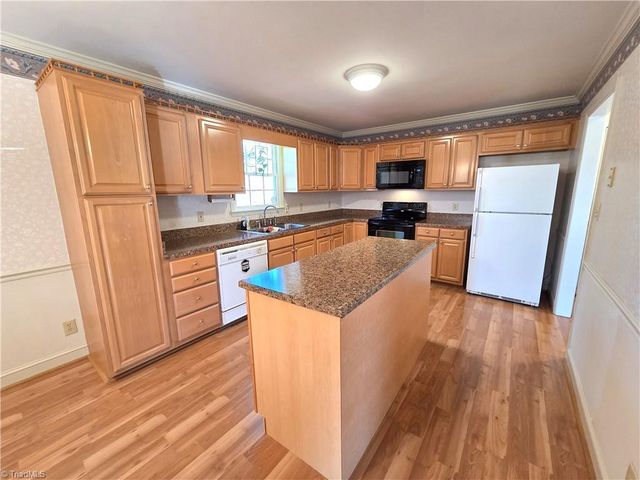 1545 Bradley Road, Pinnacle, NC 27043