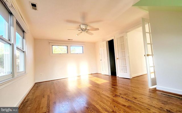 1256 SPRING HILL RD, Mclean, VA 22102