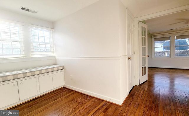 1256 SPRING HILL RD, Mclean, VA 22102