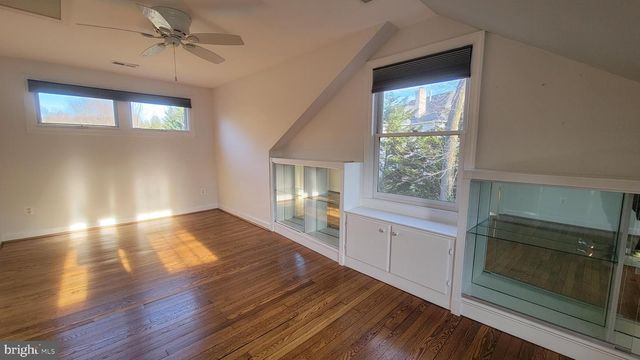 1256 SPRING HILL RD, Mclean, VA 22102