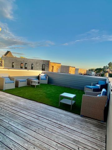 1015 E 43rd Street, Chicago, IL 60653
