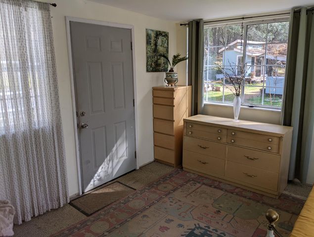 10180 Rock Creek Rd, Placerville, CA 95667