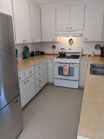 10180 Rock Creek Rd, Placerville, CA 95667