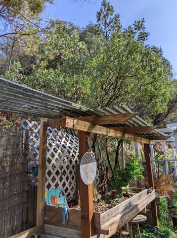 10180 Rock Creek Rd, Placerville, CA 95667