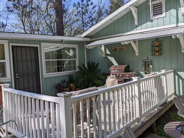 10180 Rock Creek Rd, Placerville, CA 95667