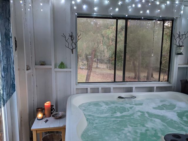 10180 Rock Creek Rd, Placerville, CA 95667