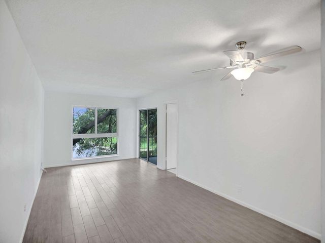 10193 N Military Trail 206, Palm Beach Gardens, FL 33410