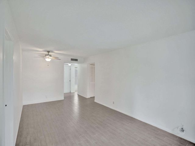 10193 N Military Trail 206, Palm Beach Gardens, FL 33410