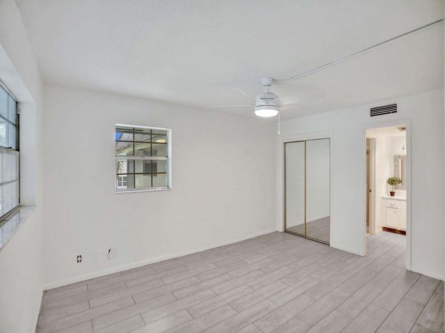 10193 N Military Trail 206, Palm Beach Gardens, FL 33410