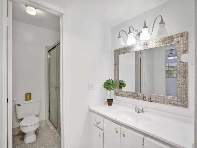10193 N Military Trail 206, Palm Beach Gardens, FL 33410