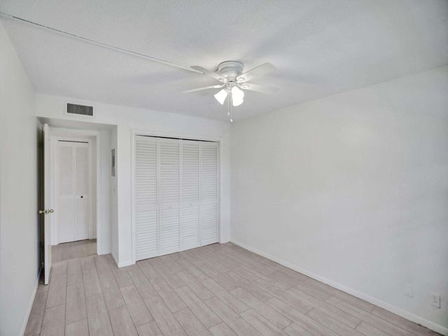 10193 N Military Trail 206, Palm Beach Gardens, FL 33410
