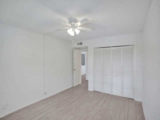 10193 N Military Trail 206, Palm Beach Gardens, FL 33410