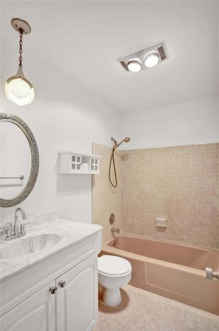 10193 N Military Trail 206, Palm Beach Gardens, FL 33410