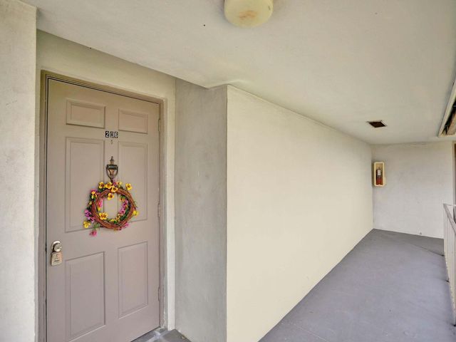 10193 N Military Trail 206, Palm Beach Gardens, FL 33410