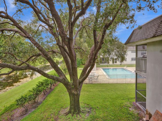 10193 N Military Trail 206, Palm Beach Gardens, FL 33410
