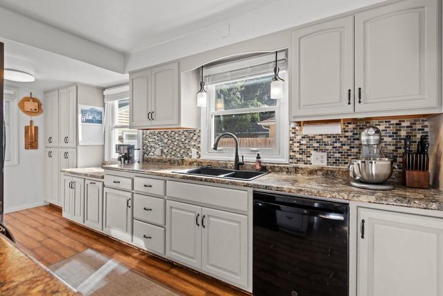 1018 E FRANCES STREET, Appleton, WI 54911