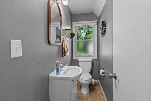 1018 E FRANCES STREET, Appleton, WI 54911