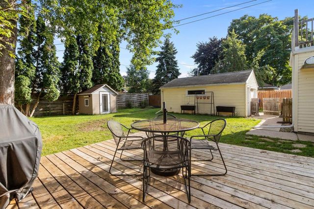 1018 E FRANCES STREET, Appleton, WI 54911
