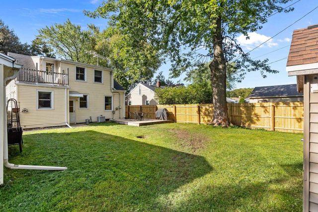 1018 E FRANCES STREET, Appleton, WI 54911