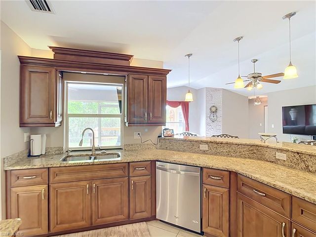14401 Hampton Lake CT, Fort Myers, FL 33908