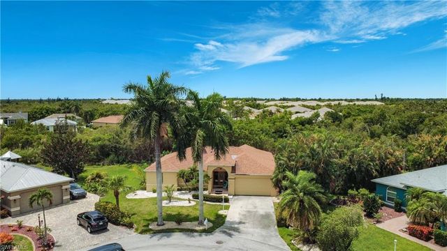 14401 Hampton Lake CT, Fort Myers, FL 33908