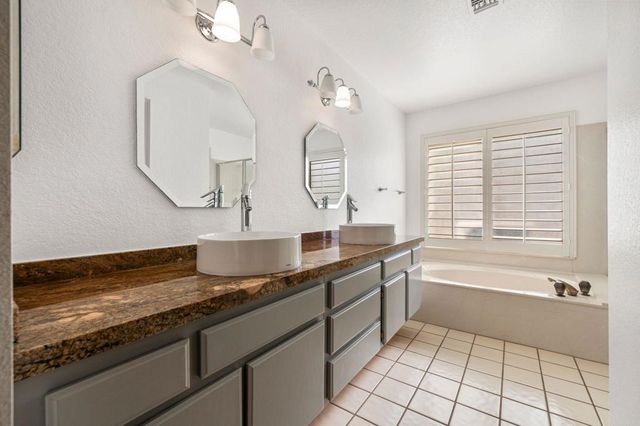 73430 Desert Rose Drive, Palm Desert, CA 92260