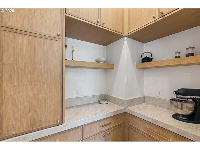 15009 Nw 13TH Ave, Vancouver, WA 98685