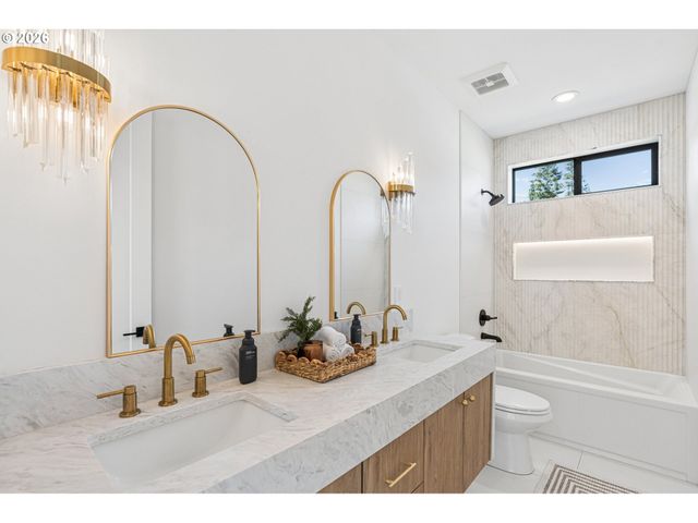 15009 Nw 13TH Ave, Vancouver, WA 98685