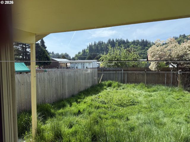 108 COWAN Ct, Longview, WA 98632