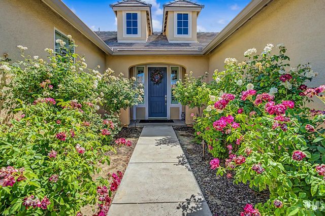 118 Guilden Grove Way, Bakersfield, CA 93312