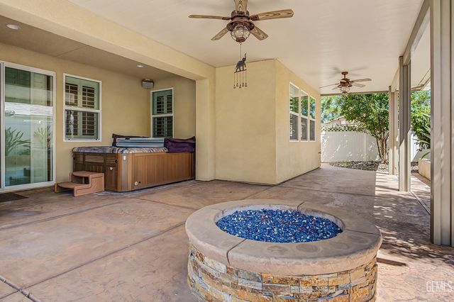 118 Guilden Grove Way, Bakersfield, CA 93312