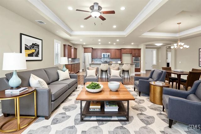 118 Guilden Grove Way, Bakersfield, CA 93312