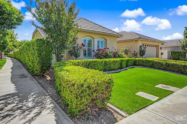 118 Guilden Grove Way, Bakersfield, CA 93312