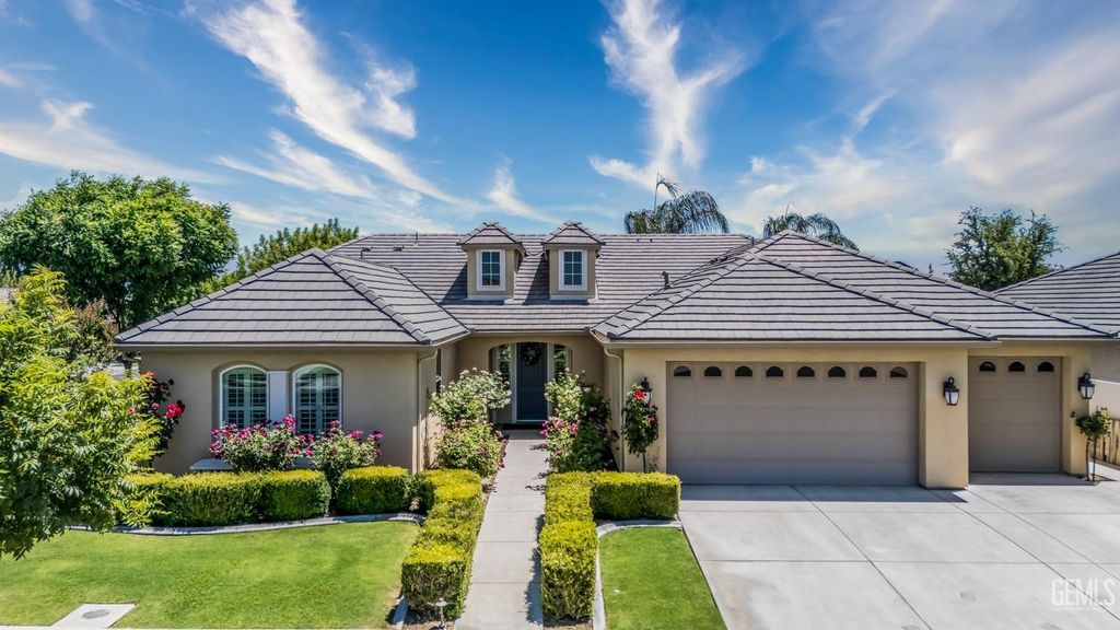 118 Guilden Grove Way, Bakersfield, CA 93312