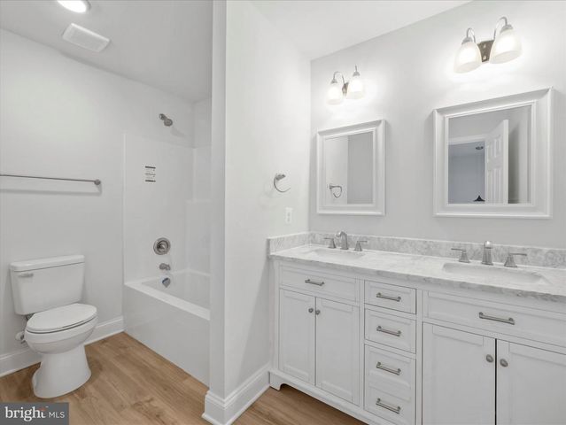 320 LINGANORE AVE, Hagerstown, MD 21740